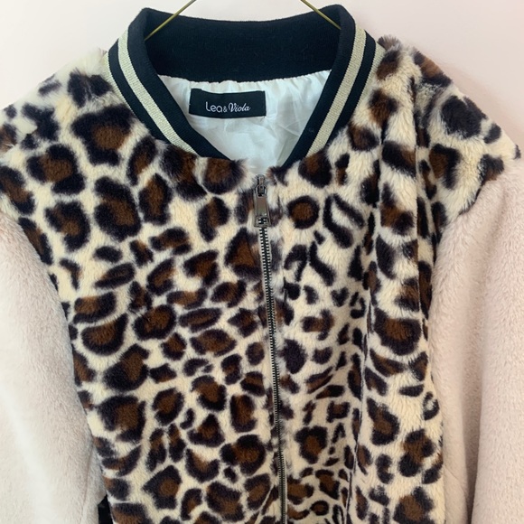 Leopard Fur Bomber - Picture 4 of 5